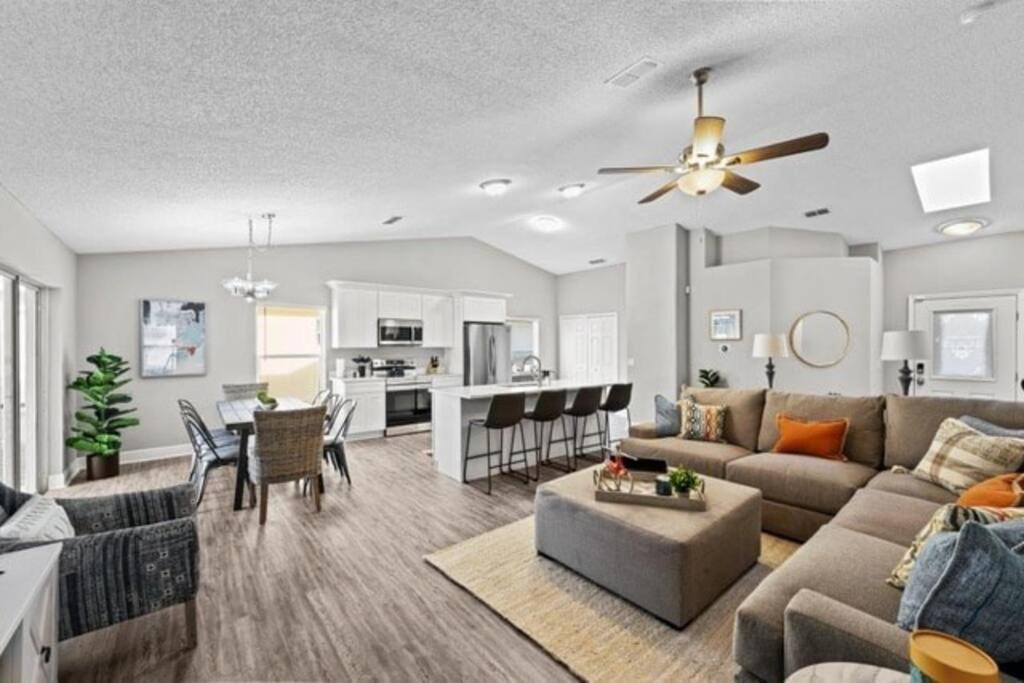 Holiday home Retreat With Heated Pool In A Serene Community Kissimmee