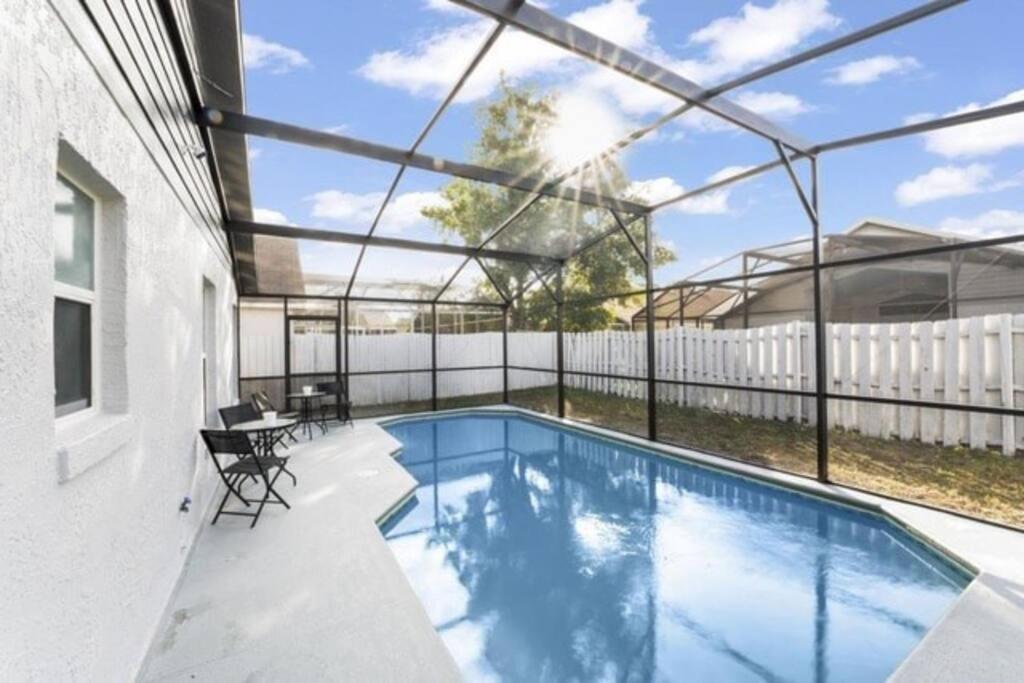 Retreat With Heated Pool In A Serene Community * Kissimmee